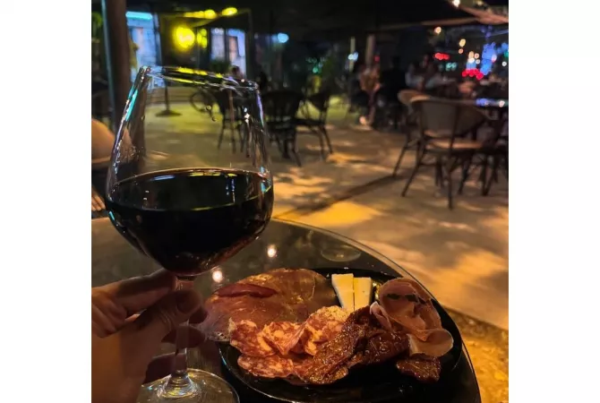 Business Property in Sale 2+1 in Tirana - 100,000 Euro