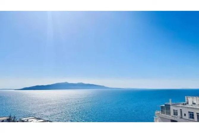 Shtepi ne shitje Penthose(kati i fundit panoramik) ne Sarande, 2+1, Mobilimi E mobiluar, Pagesa 280,000  Euro.