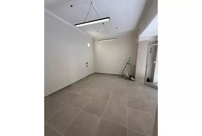 Business Property for Rent 1+1 in Tirana - 450 Euro