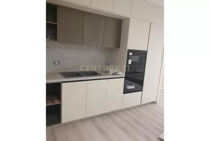 Shtepi ne shitje Apartament ne Tirane, 2+1, Mobilimi E mobiluar, Pagesa 195,000  Euro.