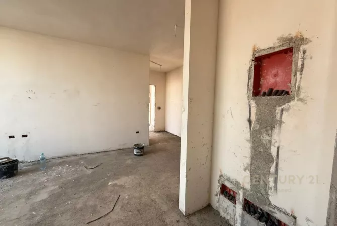 Shtepi ne shitje Apartament ne Tirane, 1+1, Mobilimi E mobiluar, Pagesa 157,820  Euro.