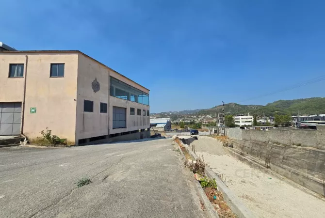 Jepet me qira objekt Magazine+Zyra tek Ura e Beshirit!