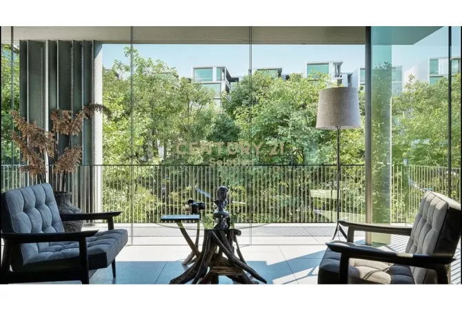 Shtepi ne shitje Apartament ne Tirane, 3+1, Mobilimi Bosh, pa mobiluar, Pagesa 272,900  Euro.