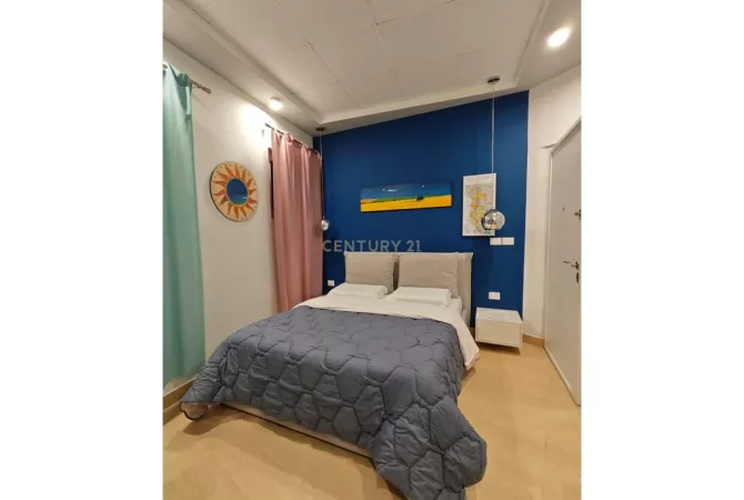 Shtepi ne shitje Apartament ne Tirane, Garsoniere, Mobilimi E mobiluar, Pagesa 117,000  Euro.