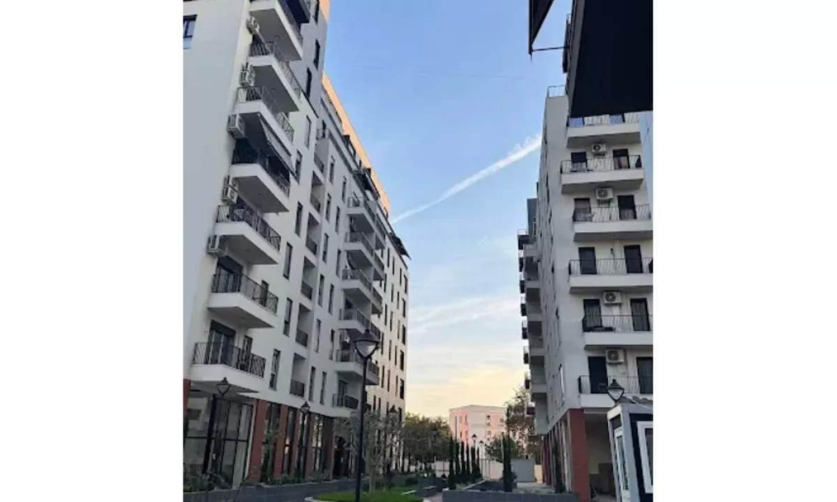 Shtepi ne shitje Apartament ne Tirane, 1+1, Mobilimi E mobiluar, Pagesa 125,000  Euro.