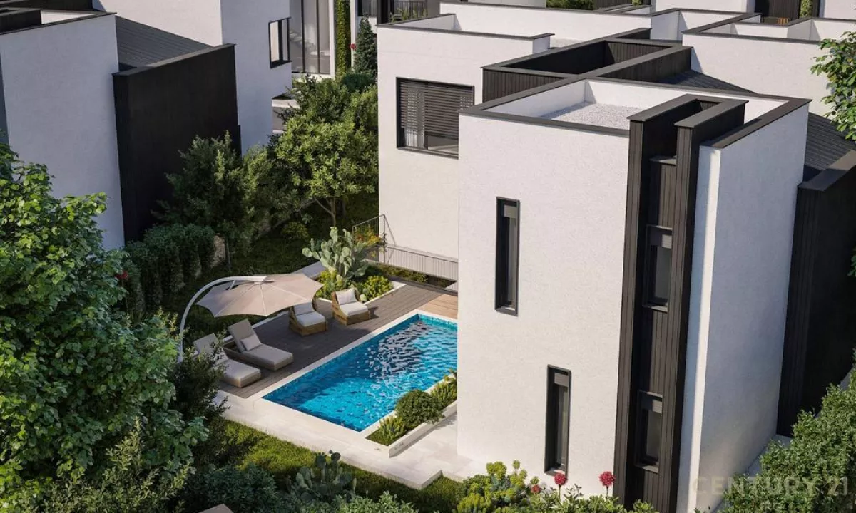 Shtepi ne shitje Vila Luksoze ne Tirane, 4+1, Mobilimi Bosh, pa mobiluar, Pagesa 1,150,000  Euro.