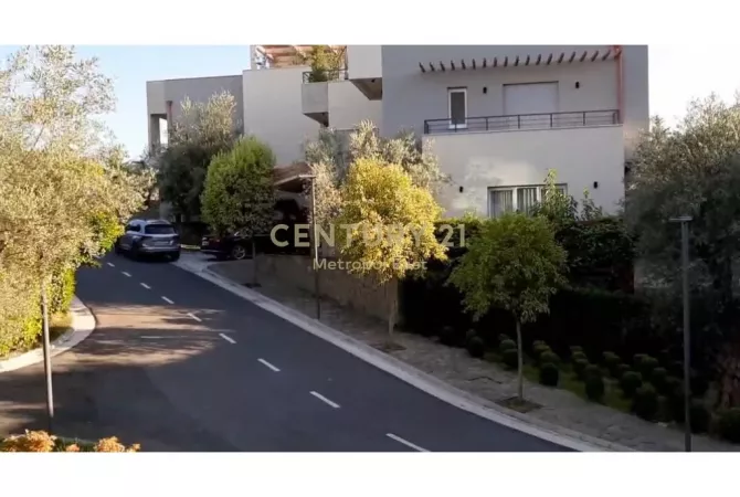 Shtepi me qera Apartament ne Tirane, 2+1, Mobilimi E mobiluar, Pagesa 800  Euro.