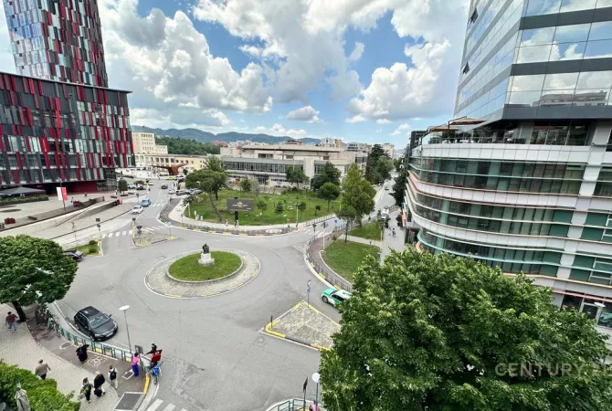 Business Property for Rent 3+1 in Tirana - 2,500 Euro