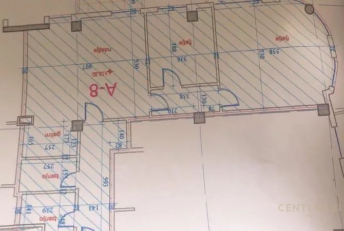 Business Property for Rent 3+1 in Tirana - 2,500 Euro