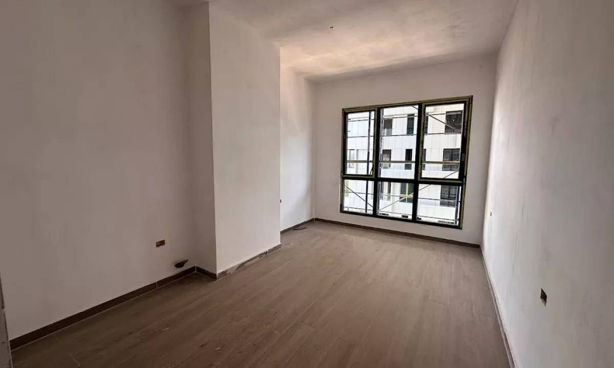 Shtepi ne shitje Apartament ne Tirane, 2+1, Mobilimi Bosh, pa mobiluar, Pagesa 270,300  Euro.