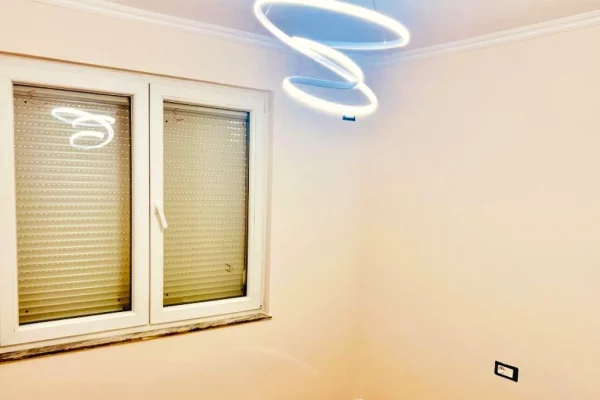 Apartament 2+1+1 Ballkon tek Bulevardi Zogu i 1!