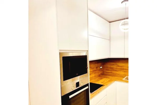Shtepi me qera Apartament ne Tirane, 2+1, Mobilimi E mobiluar, Pagesa 660  Euro.