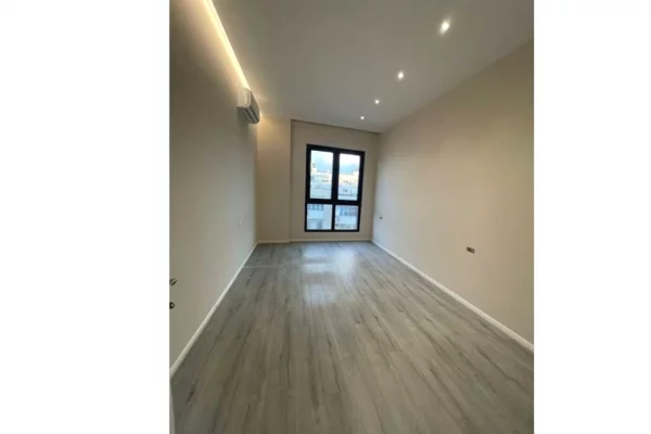 Shtepi ne shitje Apartament ne Tirane, 2+1, Mobilimi E mobiluar, Pagesa 340,000  Euro.