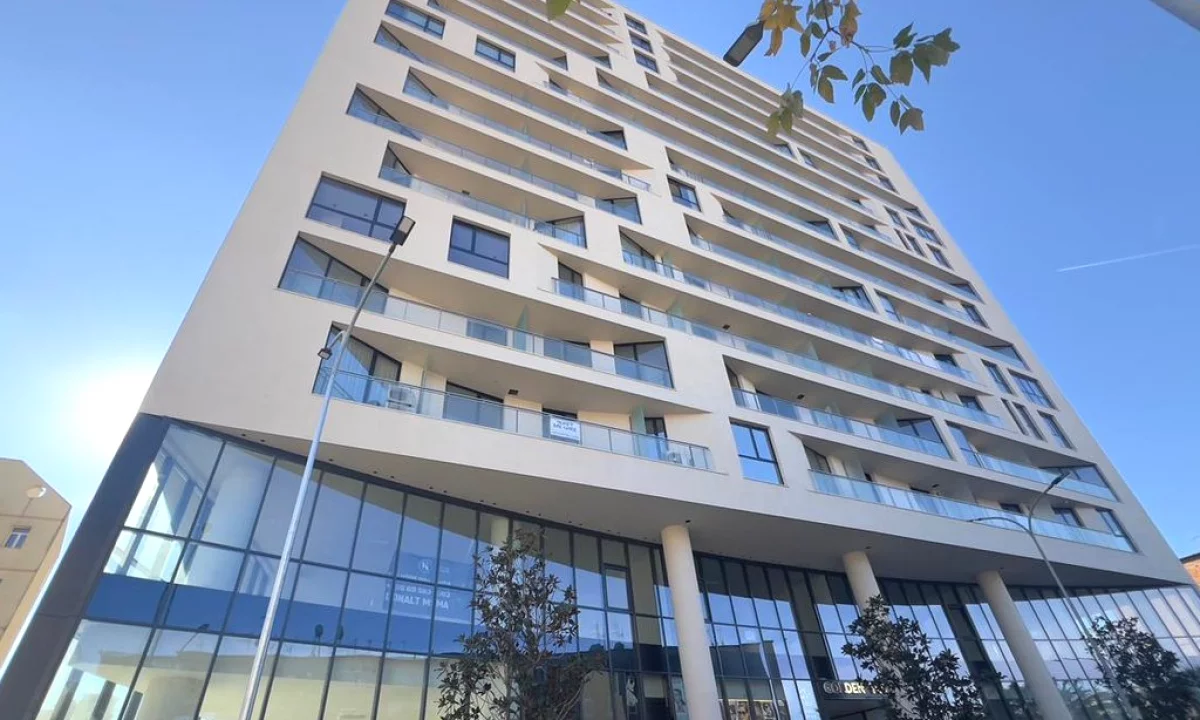 Shtepi ne shitje Apartament ne Tirane, 2+1, Mobilimi Bosh, pa mobiluar, Pagesa 259,000  Euro.