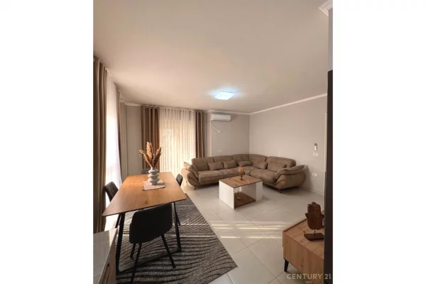 Shtepi me qera Apartament ne Tirane, 2+1, Mobilimi E mobiluar, Pagesa 750  Euro.