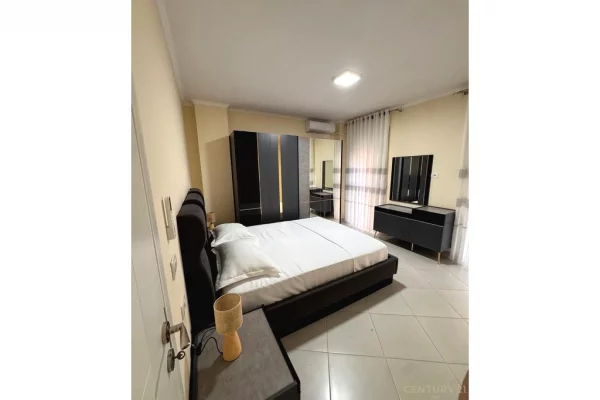 Shtepi me qera Apartament ne Tirane, 2+1, Mobilimi E mobiluar, Pagesa 750  Euro.