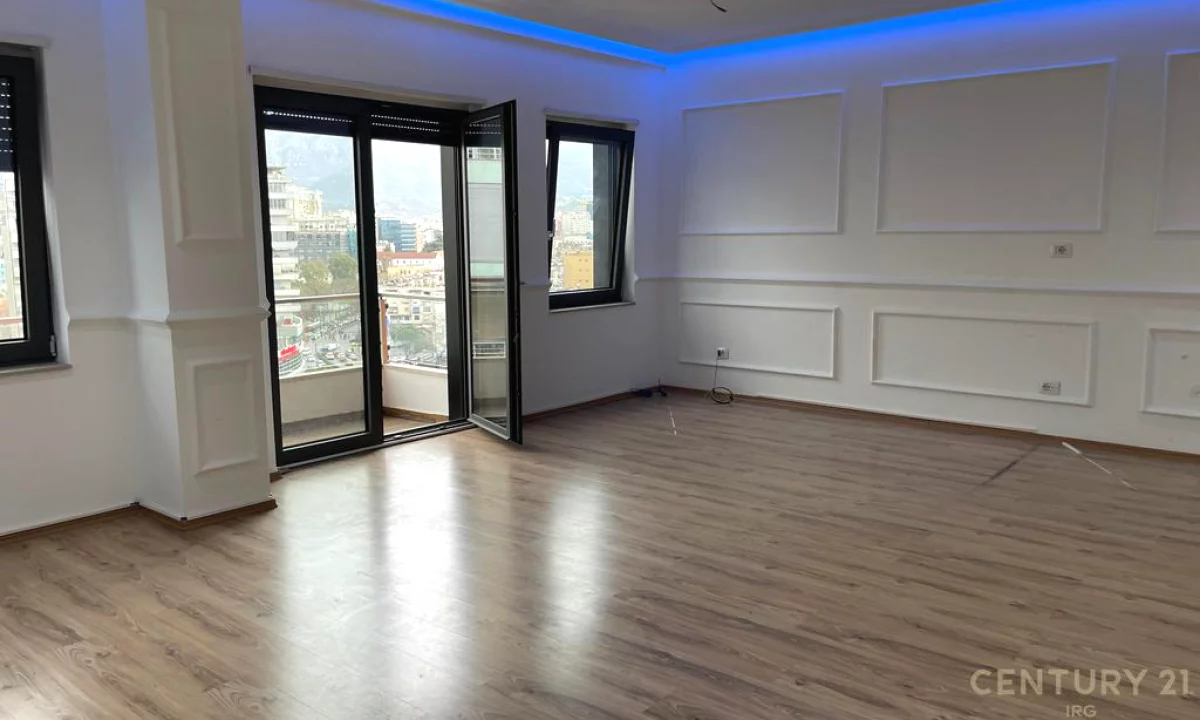 Jepet me qira ambient per zyre tek Ring Center !