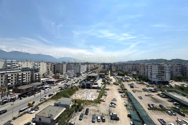 Appartamento in vendita a Tirana 2+1, Vuoto