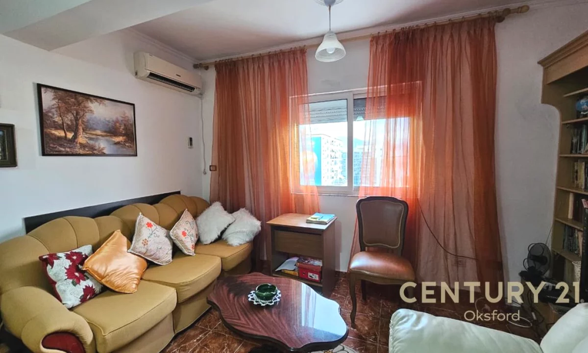 Appartamento in vendita a Tirana 2+1, Arredato