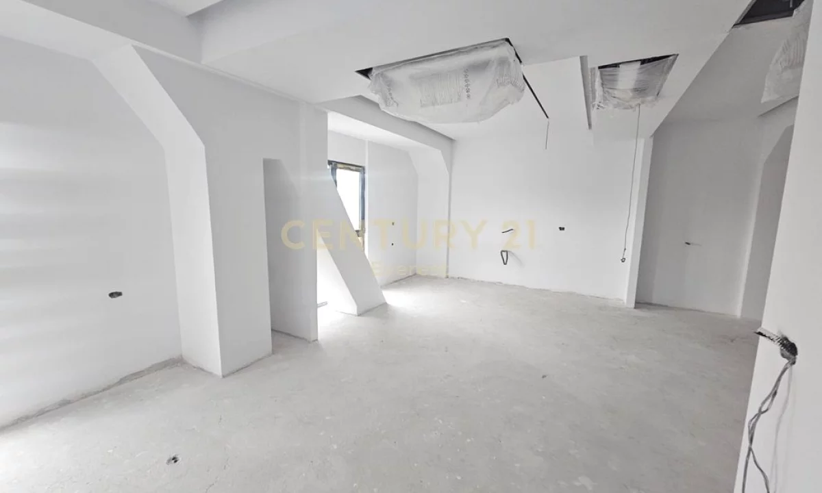 SQUARE 21, SHESIM AMBIENT PER ZYRE