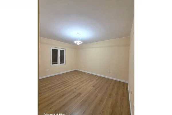 Appartamento in vendita a Tirana 2+1, Vuoto