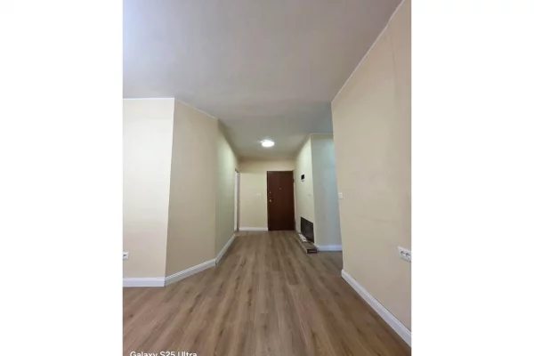 Appartamento in vendita a Tirana 2+1, Vuoto