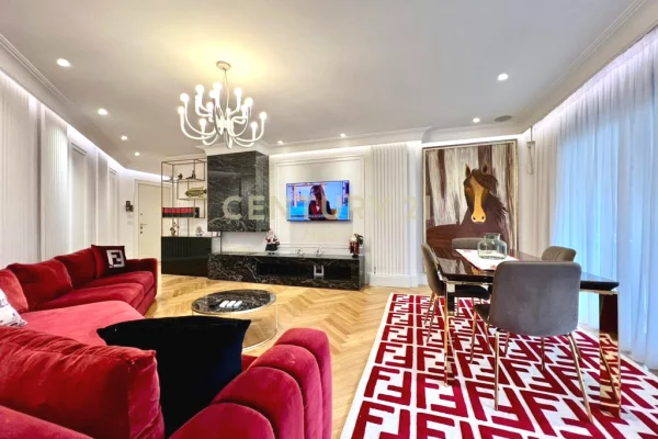 Shtepi ne shitje Apartament ne Tirane, 2+1, Mobilimi E mobiluar, Pagesa 369,000  Euro.