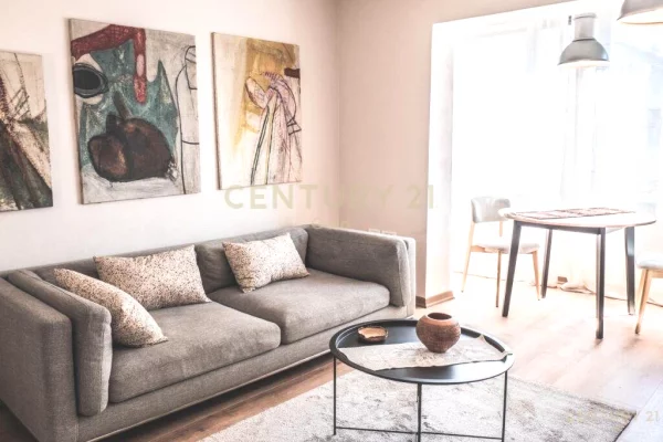 Shtepi me qera Apartament ne Tirane, 1+1, Mobilimi E mobiluar, Pagesa 650  Euro.