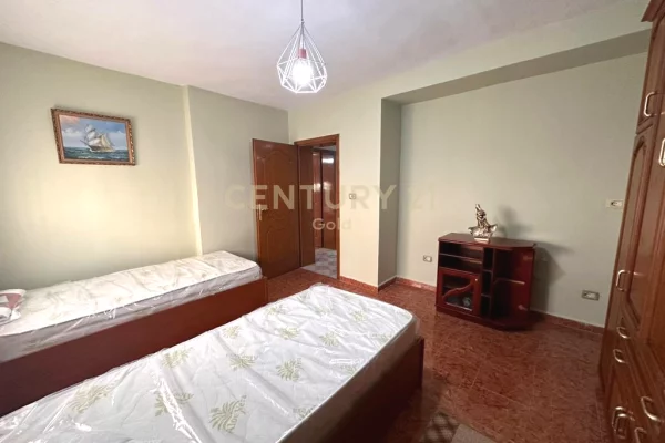 Shtepi me qera Apartament ne Tirane, 2+1, Mobilimi E mobiluar, Pagesa 65,000  Leke.