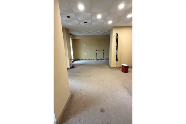 Per shitje Dyqan tek Taiwani