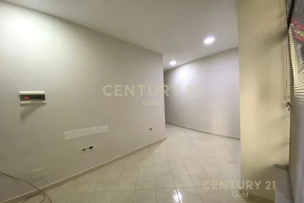 JEPET ME QIRA AMBIENT BIZNESI MBRAPA 9-KATESHEVE !