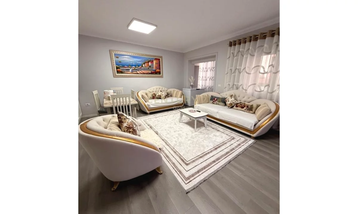 Shtepi me qera Apartament ne Tirane, 2+1, Mobilimi E mobiluar, Pagesa 1,000  Euro.