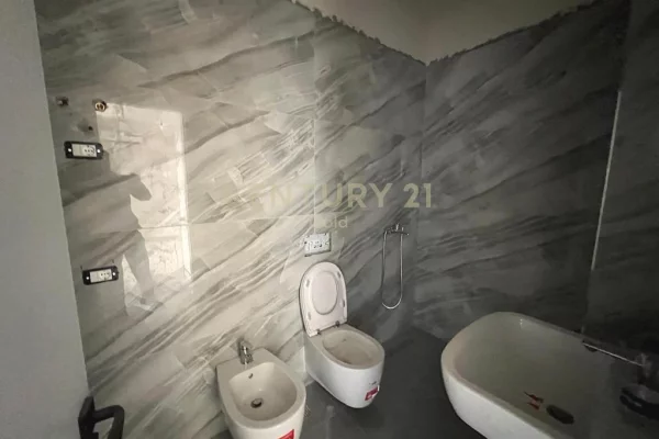 Shtepi ne shitje Apartament ne Durres, 1+1, Mobilimi Bosh, pa mobiluar, Pagesa 84,240  Euro.