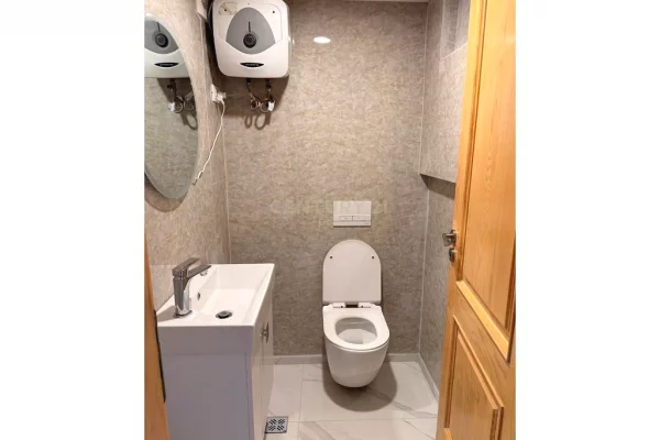 Jepet me qera njesi biznesi Duplex 20 m2, Farke e vogel