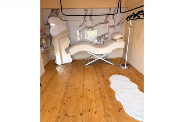 Shiten 2 njesi Biznesi Duplex, Farke e vogel