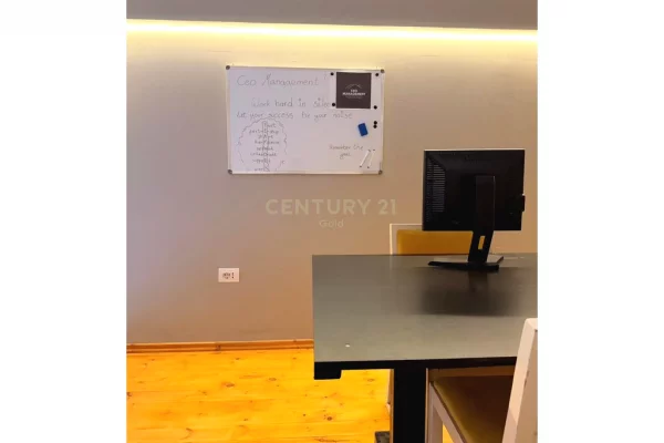 Shiten 2 njesi Biznesi Duplex, Farke e vogel