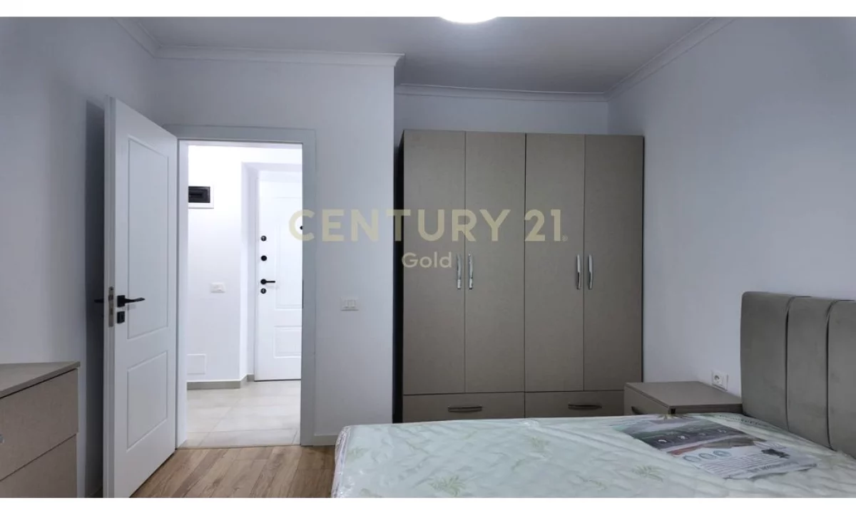 Shtepi me qera Apartament ne Tirane, 1+1, Mobilimi Bosh, pa mobiluar, Pagesa 55,000  Leke.
