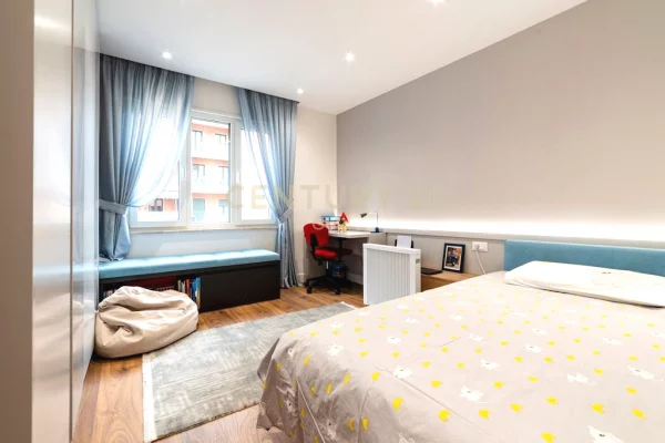 Shtepi me qera Apartament ne Tirane, 2+1, Mobilimi E mobiluar, Pagesa 1,500  Euro.