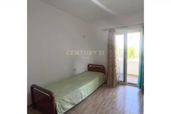 Shtepi me qera Apartament ne Tirane, 2+1, Mobilimi E mobiluar, Pagesa 400  Euro.