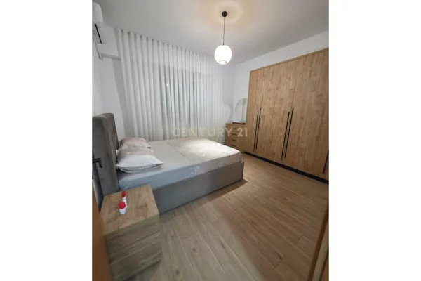 Shtepi ne shitje Apartament ne Vlore, 1+1, Mobilimi E mobiluar, Pagesa 110,000  Euro.