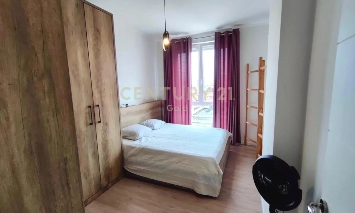 Shtepi ne shitje Apartament ne Tirane, 1+1, Mobilimi E mobiluar, Pagesa 180,000  Euro.