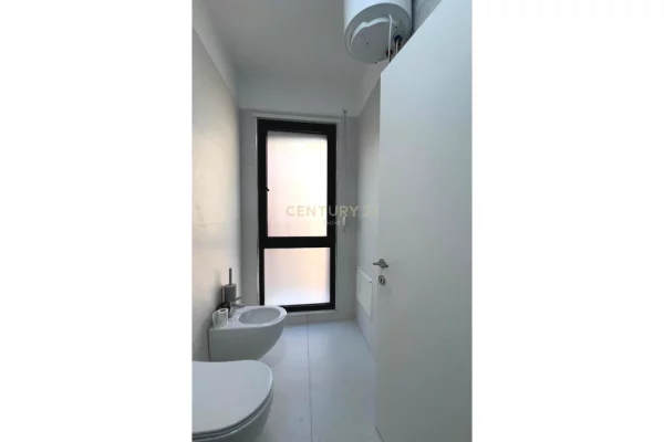 Shtepi me qera Apartament ne Tirane, 2+1, Mobilimi E mobiluar, Pagesa 700  Euro.