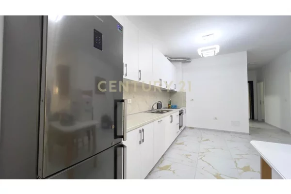 Shtepi me qera Apartament ne Tirane, 2+1, Mobilimi E mobiluar, Pagesa 700  Euro.
