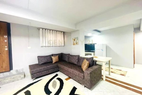 Shtepi ne shitje Apartament ne Tirane, 2+1, Mobilimi E mobiluar, Pagesa 105,000  Euro.
