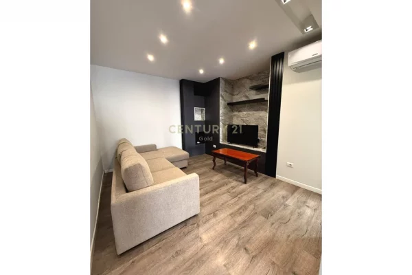 Shtepi me qera Apartament ne Tirane, 2+1, Mobilimi E mobiluar, Pagesa 700  Euro.