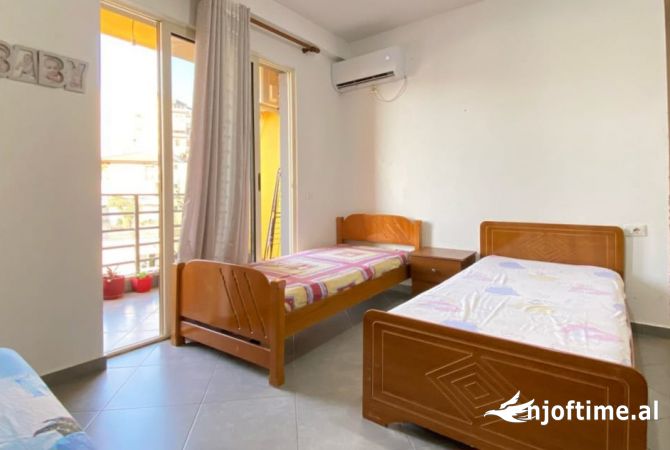 Jepet Me Qera Apartament 2+1+2 Tualete+3 Ballkone 