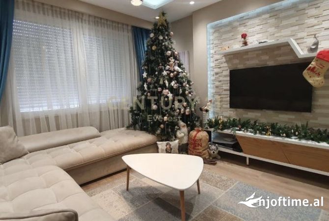 Shtepi me qera Apartament ne Tirane, 1+1, Mobilimi E mobiluar, Pagesa 700  Euro.
