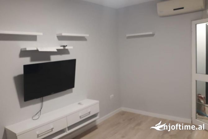 Shtepi me qera Apartament ne Tirane, Garsoniere, Mobilimi E mobiluar, Pagesa 400  Euro.