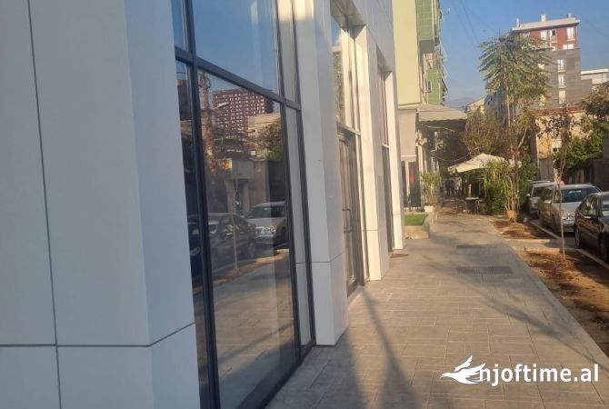 Jepet Me Qera Ambient Biznesi