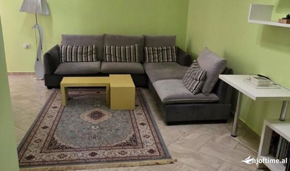 Shtepi me qera Apartament ne Tirane, 1+1, Mobilimi E mobiluar, Pagesa 600  Euro.
